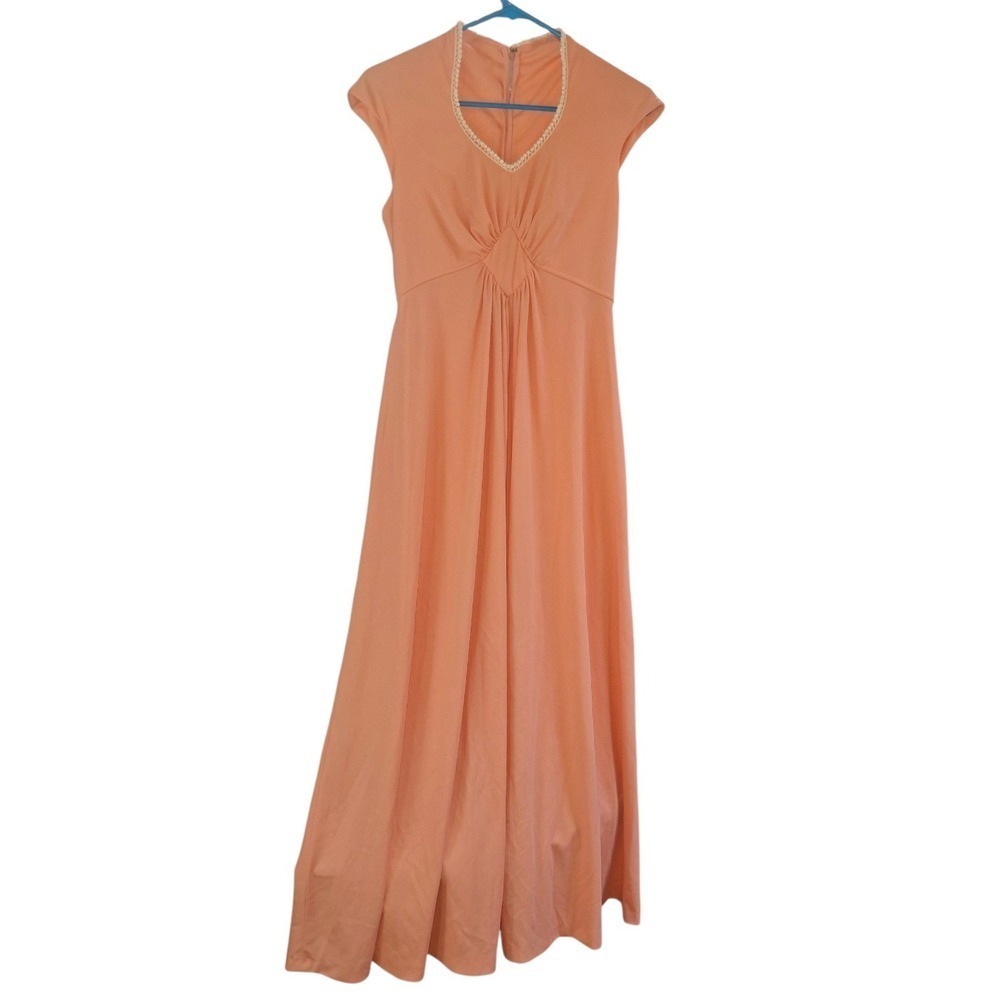 Handmade Vintage Quintessential 70s peach empire maxi dress Size S Macramè Neck